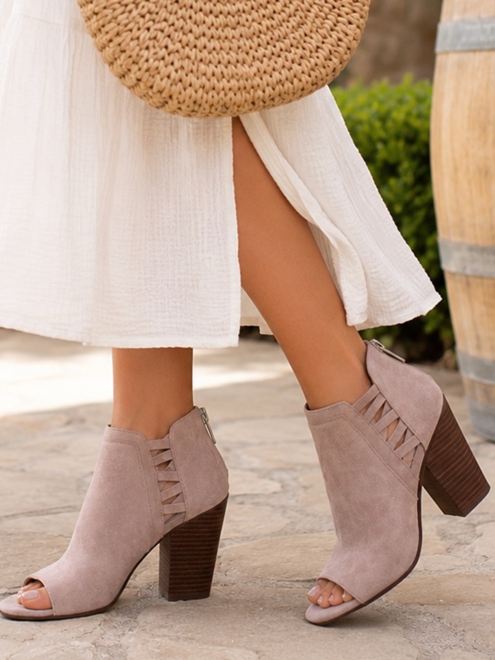 Vince Camuto Taupe Suede Peep Toe Booties Cutout Block Heel Ankle Boots Size 5